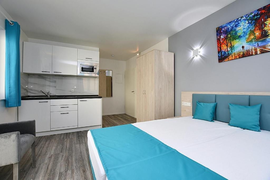 City-Hotel Zuffenhausen - Apartments สตุตการ์ต ภายนอก รูปภาพ
