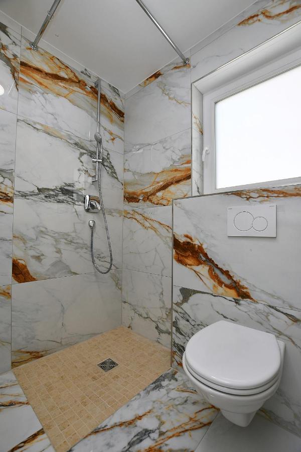 City-Hotel Zuffenhausen - Apartments สตุตการ์ต ภายนอก รูปภาพ