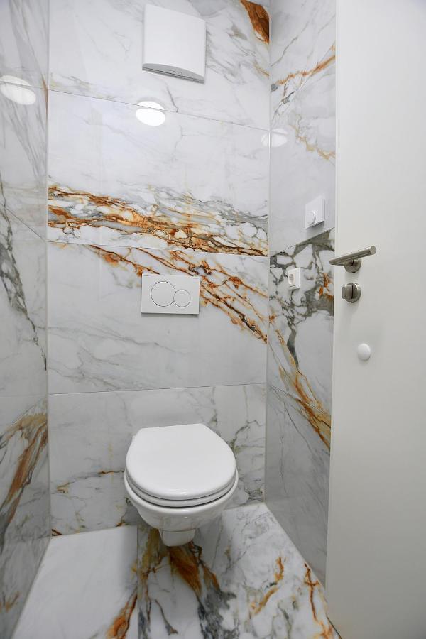 City-Hotel Zuffenhausen - Apartments สตุตการ์ต ภายนอก รูปภาพ